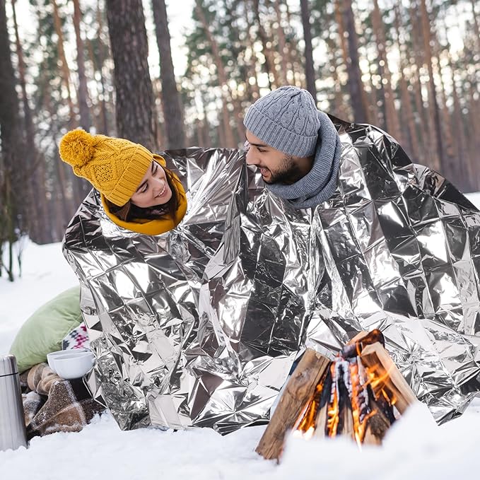 Kanayu 150 Pack 3 Size Safe Emergency Blankets Thermal Survival Space Blanket Large Silver Foil Emergency Gear for Outdoors Hiking Survival Marathons Retain Body Heat