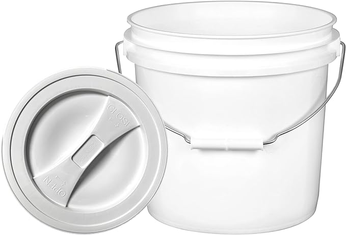 House Naturals 2 Gallon Food Grade BPA Free Bucket Container with Screw on White Lid (Pack of 2) Made in USA Container (White)