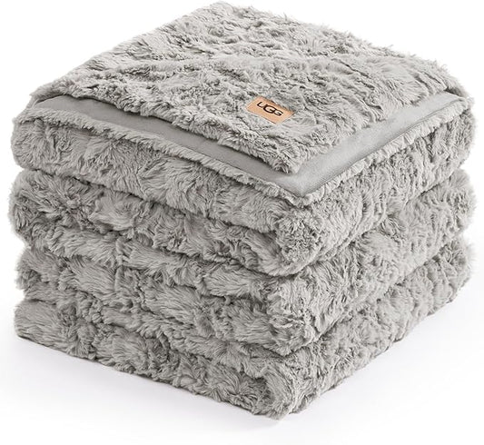 UGG Faux Fur King Size Blanket, Double-Sided Warm Cozy Blanket, Extra Large Throw for Sofa, Bedding for California King Size Bed, Cute Room Decor, 110" x 90", Seal Grey (Adalee)